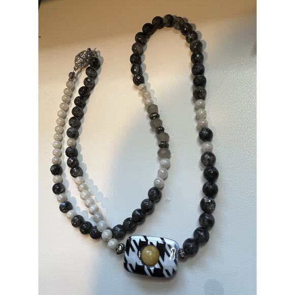 Monogrammatic faceted Glass labradorite bead necklace long Magnetic Closure 24” - Picture 2 of 5